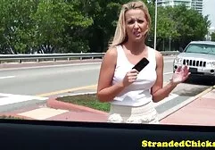 Gangbang xxx scopate amatoriali la piscina con le ragazze.