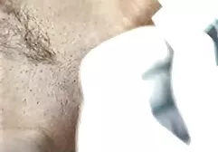 Un chiksa con ciocche di capelli intrecciati con il cancro e sporgeva la mano più in profondità nell'ano che xxx porn amatoriale serve
