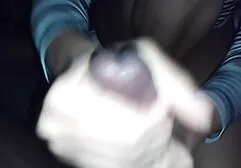 Due fidanzate Magro succhiare bolt è il uomo in il video sex amatoriale rosso divano