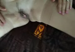Caldo brunetta mostrando grande seni in video porno amatoriali fatti in casa gratis anteriore di il webcam