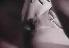 Maturo madre in xxx moglie amatoriale calze autoreggenti dare un pompino a un giovane ragazzo