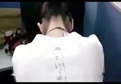 Casalinga si masturba con i video amatoriali porn giocattoli del sesso in poltrona